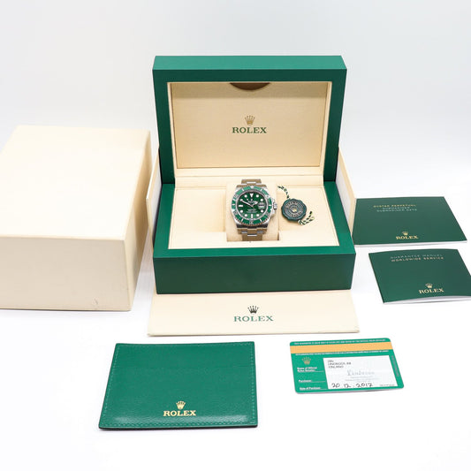 Rolex Submariner Date “Hulk” – Reference 116610LV (December 2017)