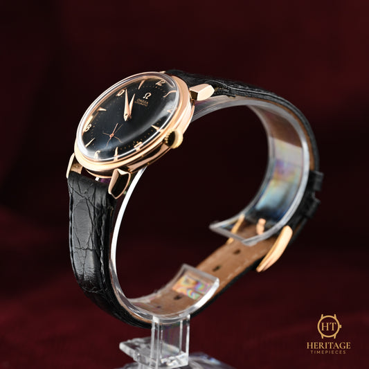 Omega “Honeycomb Dial” – Reference 2709 (c. 1954, Calibre 354 Automatic, 18 kt Rose Gold)