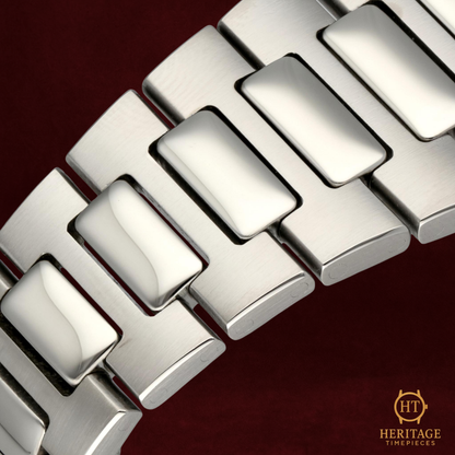 Patek Philippe Nautilus ‘Jumbo’ – Reference 3700/11-050 (1982)