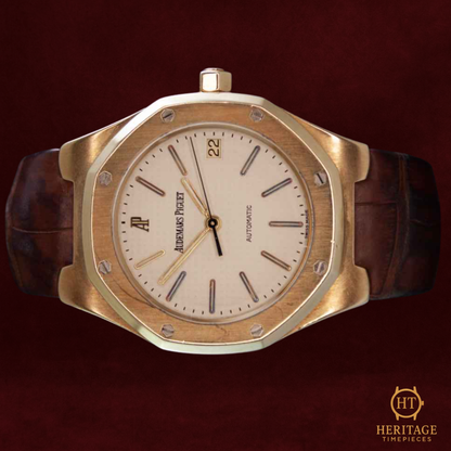 Audemars Piguet Royal Oak ‘Yellow Gold – White Dial’ – Reference 14800BA (36 mm)