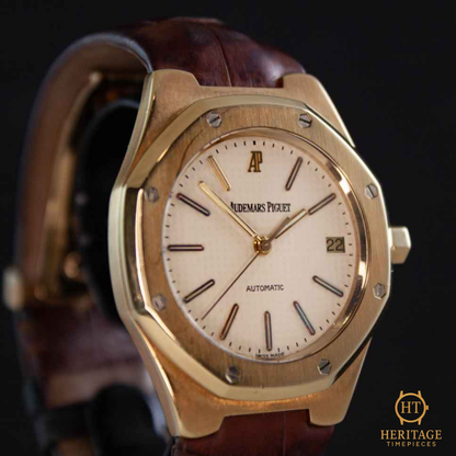 Audemars Piguet Royal Oak ‘Yellow Gold – White Dial’ – Reference 14800BA (36 mm)
