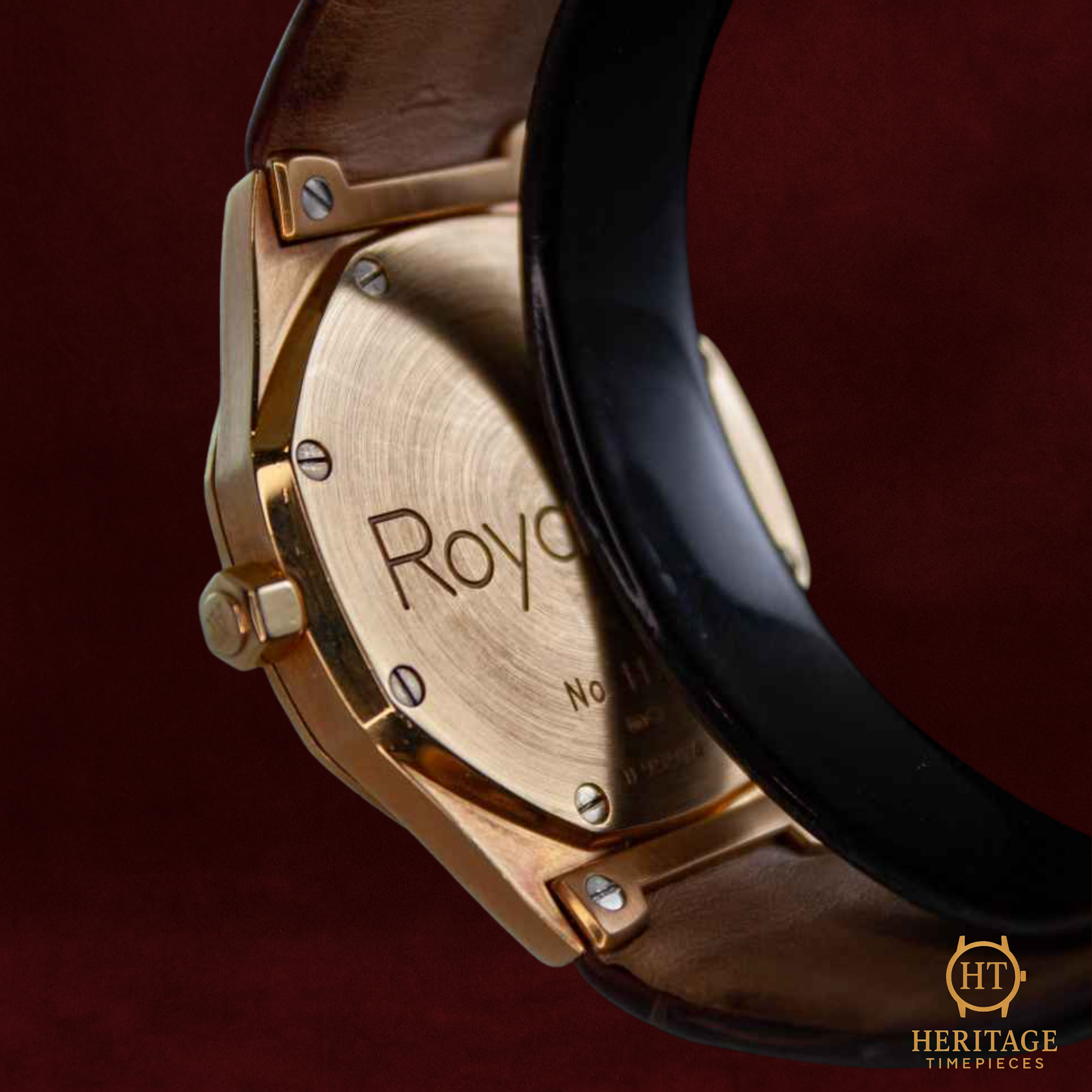 Audemars Piguet Royal Oak ‘Yellow Gold – White Dial’ – Reference 14800BA (36 mm)