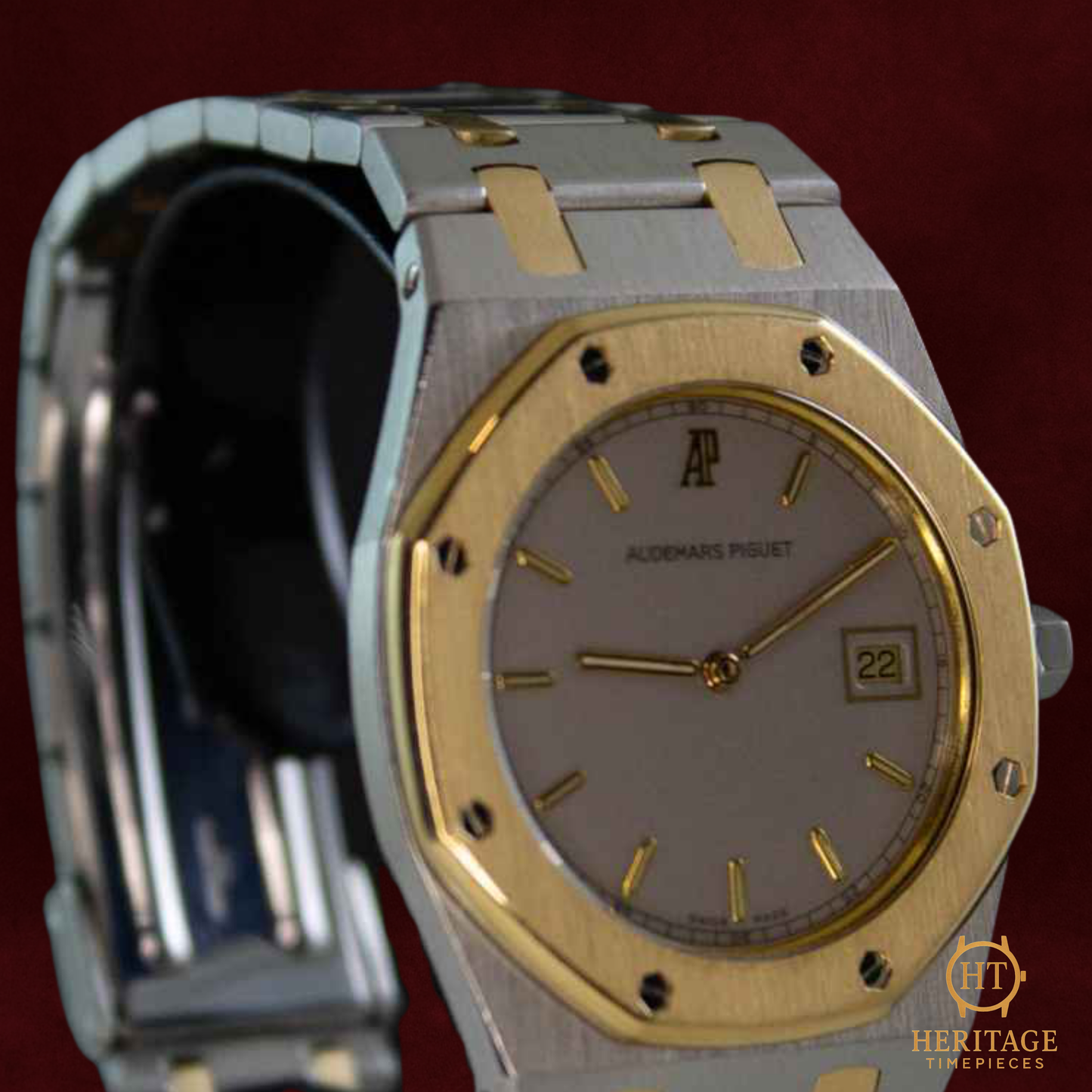 Audemars Piguet Royal Oak “Two-Tone Quartz” – Reference 56175 RE