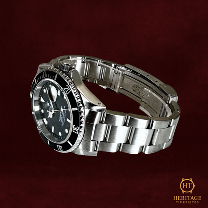 Rolex Submariner Date 'Black Dial' “Swiss Only” - Reference 16610 (c.1999)