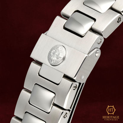 Patek Philippe Nautilus “Sigma Dial” – Reference 3700/11-050 (1982)