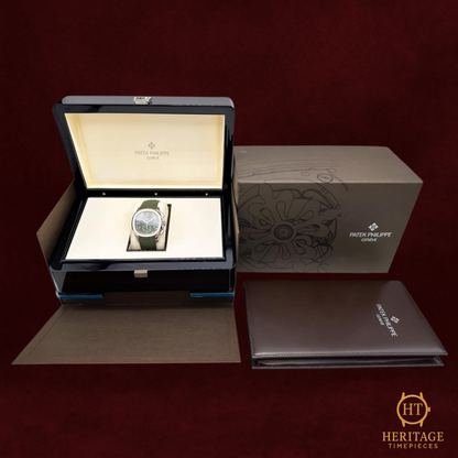 Patek Philippe Aquanaut Chronograph ’White Gold Khaki Green’ – Reference 5968G-010 (2021)