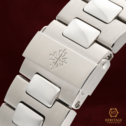 Patek Philippe Nautilus 5711/1A-001 ‘Blue Dial – Stainless Steel’ (2007)