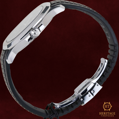 Patek Philippe Aquanaut 40 ‘Grey Embossed Dial’ - Reference 5167A-001 (2025)