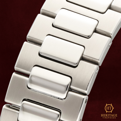 Patek Philippe Nautilus Ladies ‘Blue Dial – Stainless Steel’ – Reference 7118/1200A-001 (2020)