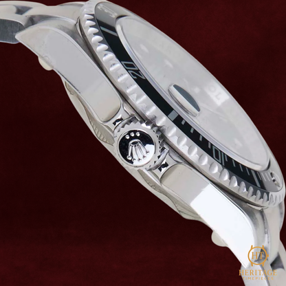 Rolex Submariner Date ‘Black Dial – NOS’ - Reference 16610 (2010)