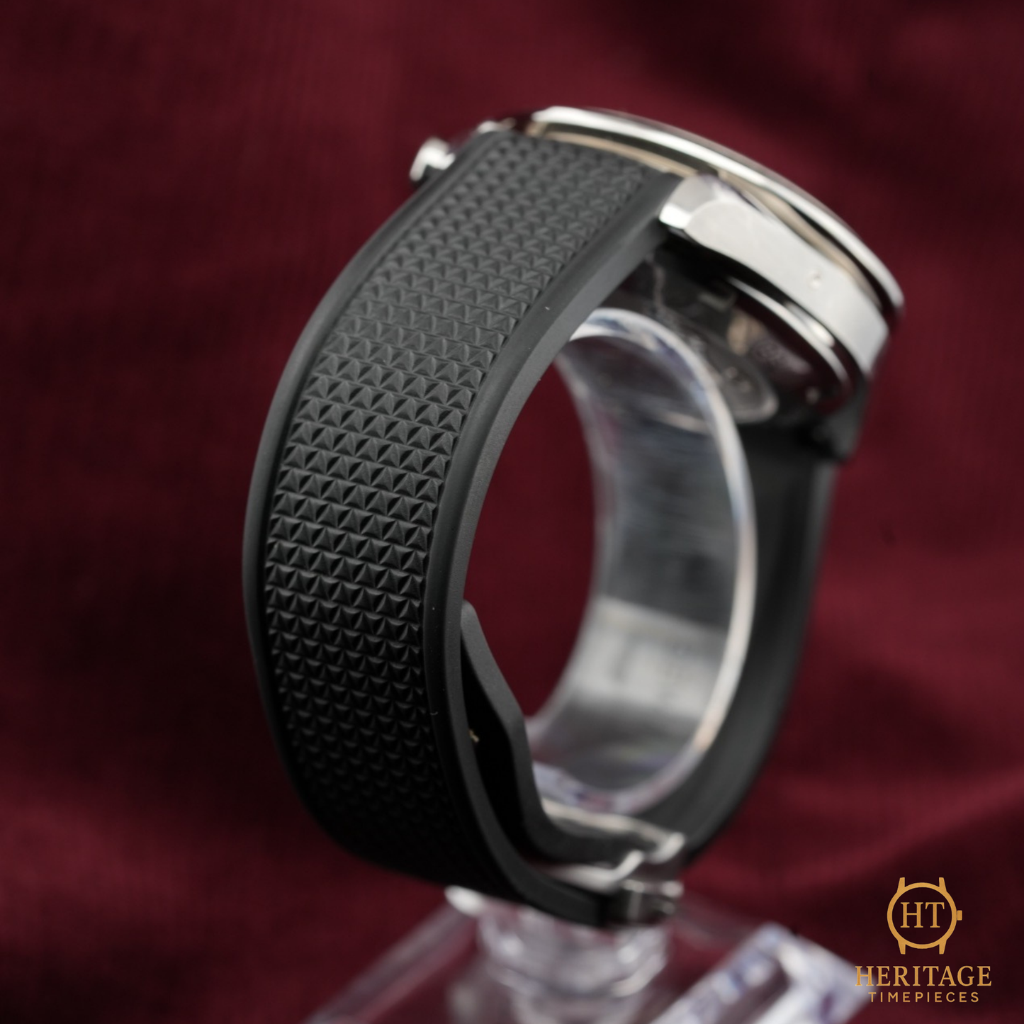 Omega Speedmaster Racing Co-Axial 3330 – Reference 326.32.40.50.01.001 (2018)