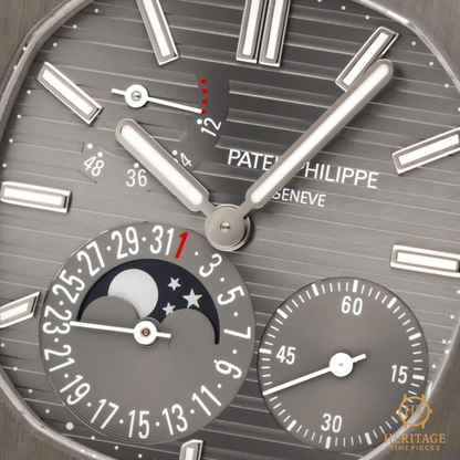 Patek Philippe Nautilus ’White Gold Moonphase’ – Reference 5712G-001