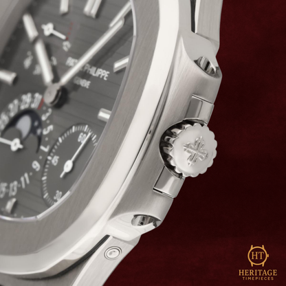 Patek Philippe Nautilus ’White Gold Moonphase’ – Reference 5712G-001