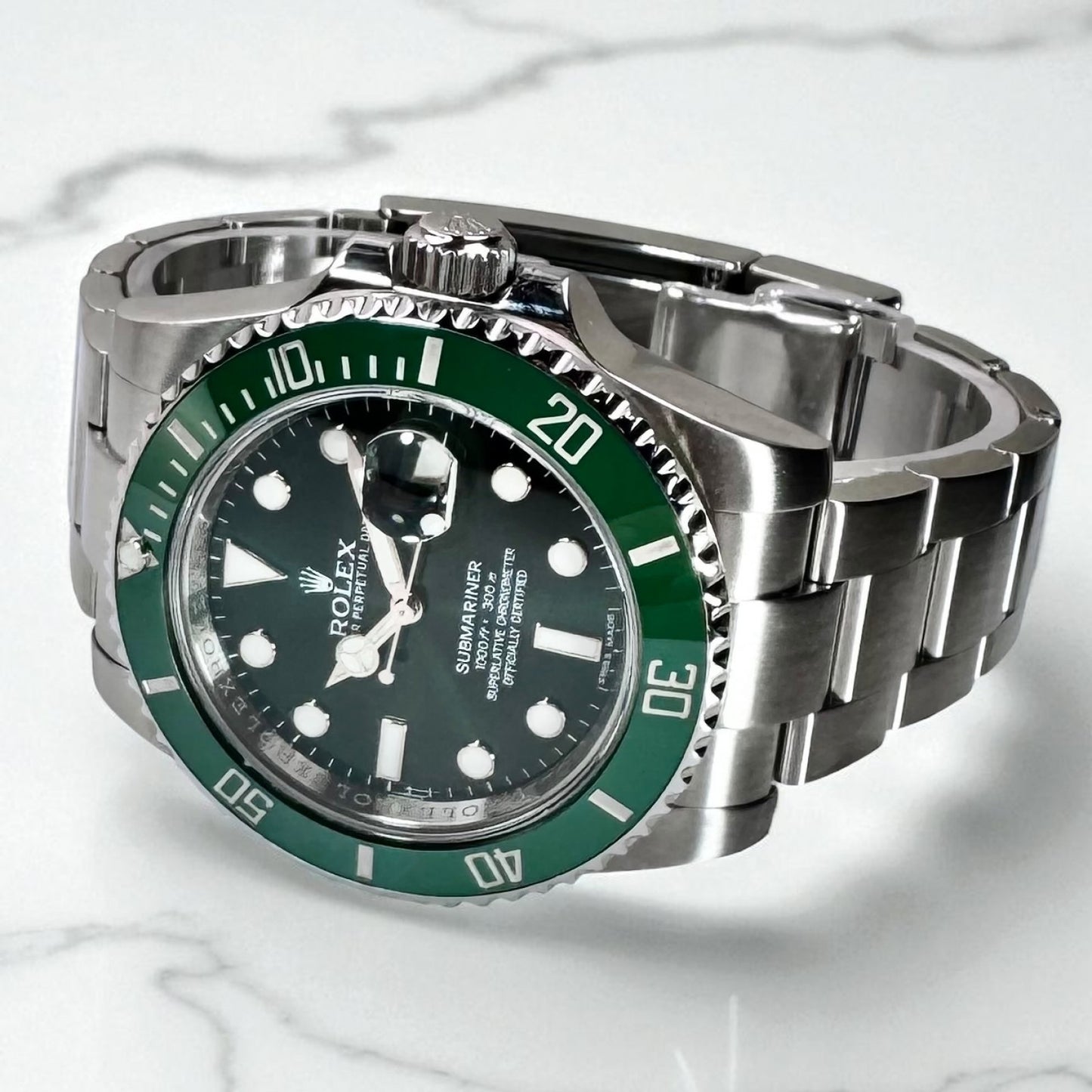 Rolex Submariner 116610LV “Hulk” – 40 mm (2015)