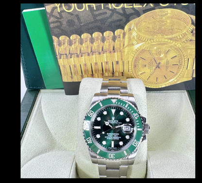 Rolex Submariner 116610LV “Hulk” – 40 mm (2015)