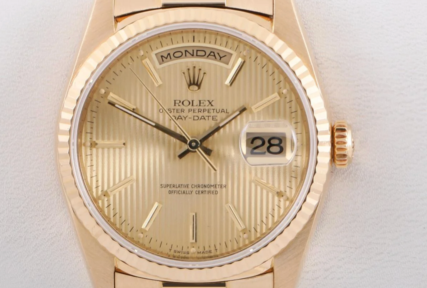 Rolex Men's Day-Date President 36mm 18238 Fluted Bezel Champagne Tapestry Stick