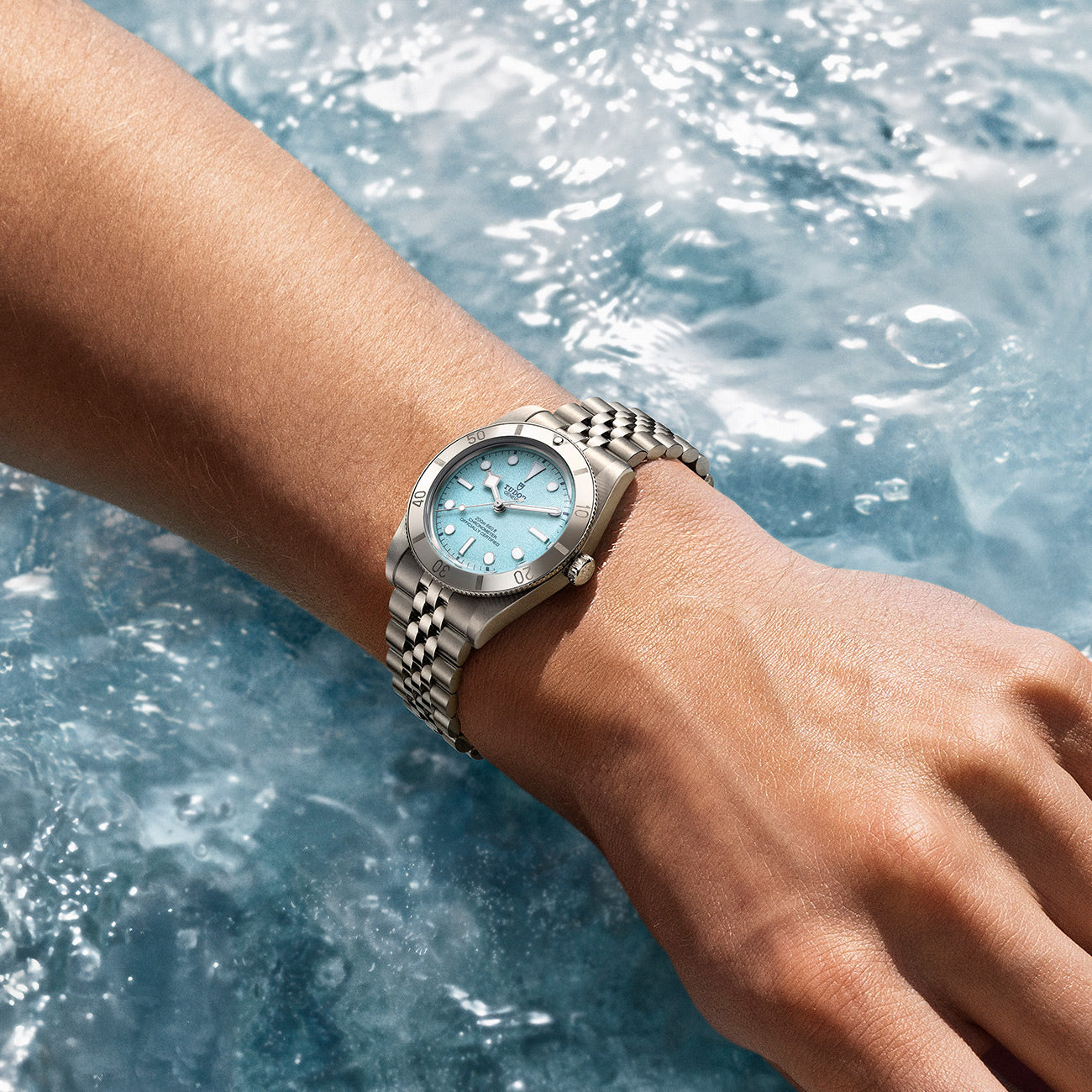 BLACK BAY 54 M79000-0001